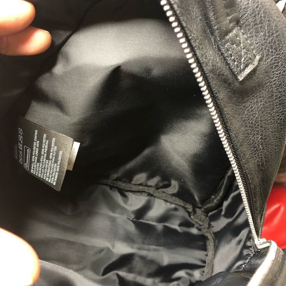 H&M Small Backpack Divided - Picture 4 of 4